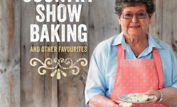 Book Cover - Merle's Country Show Baking, Merle Parish
