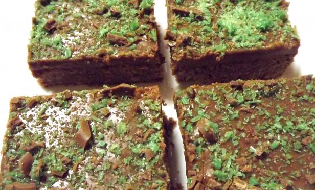 Peppermint Crisp Slice